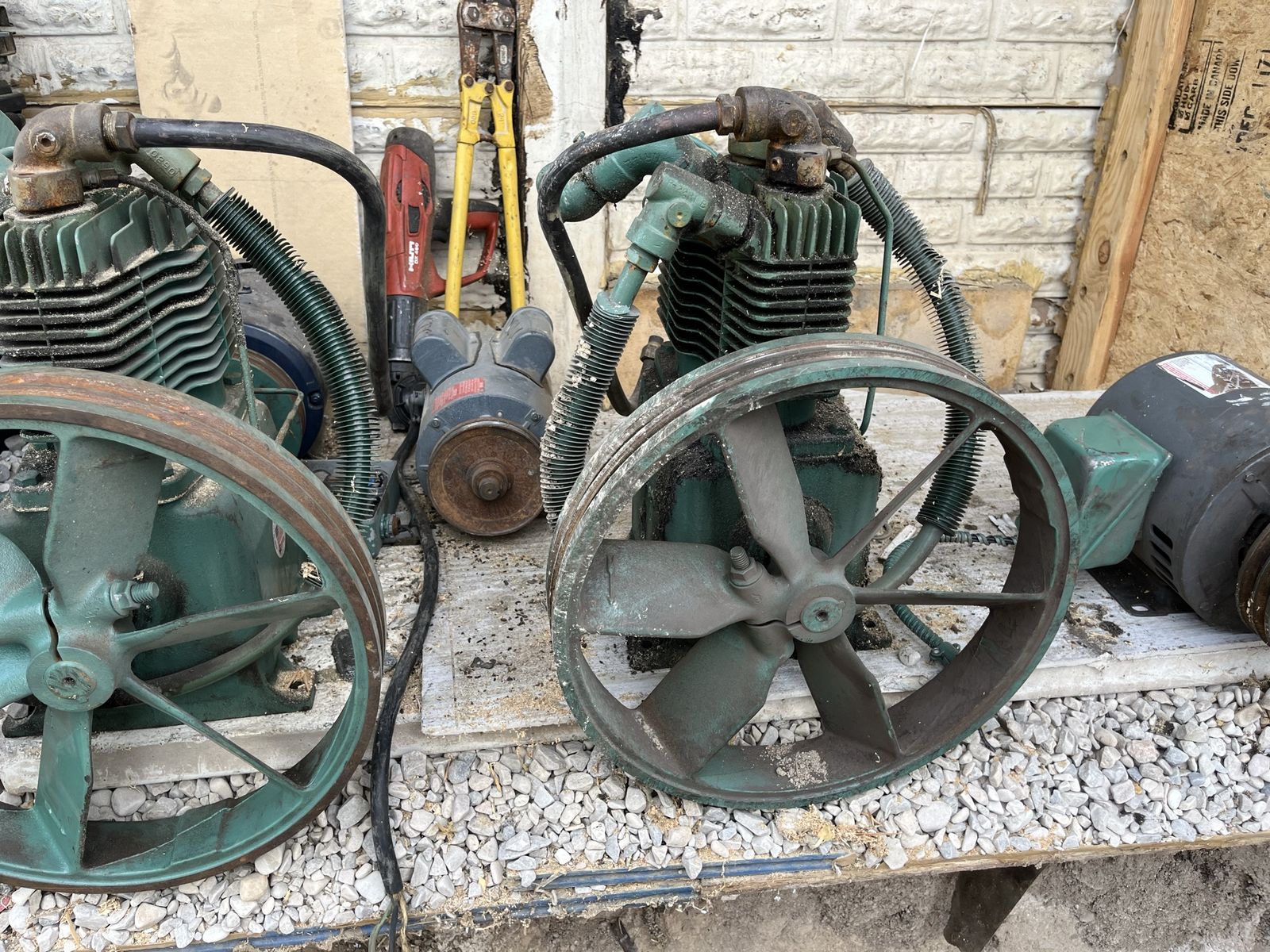 Industrial Air Compressor Pumps (x2) - Used Good Condition, 2 Pumps