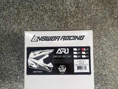 Brand new motocross helmet large Answer