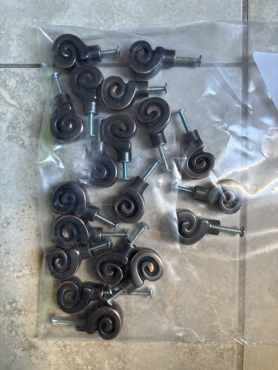 Oil-Rubbed Bronze Spiral Cabinet Knobs & Pulls with Screws - Kitchen/Furniture Hardware