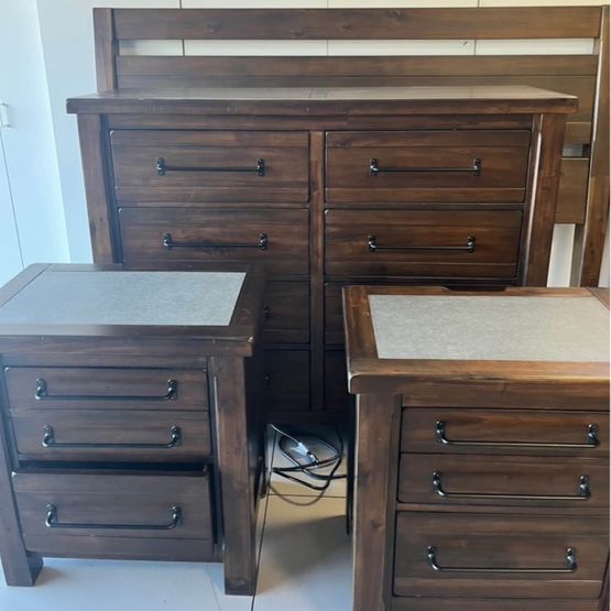 Ashley Furniture Starmore Collection King Bedroom Set - Headboard, Rails, Dresser, 2 USB Nightstands