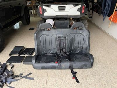 Polaris General Rear Bench Seat + 5-Point Harnesses & Mounts