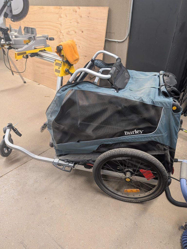 Burley Pet Trailer / Bike Pull-Behind