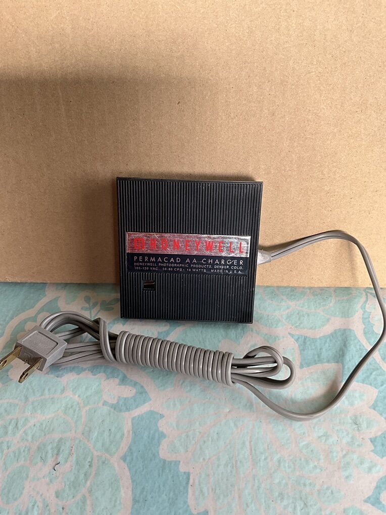 Honeywell NiCad Photographic Charger
