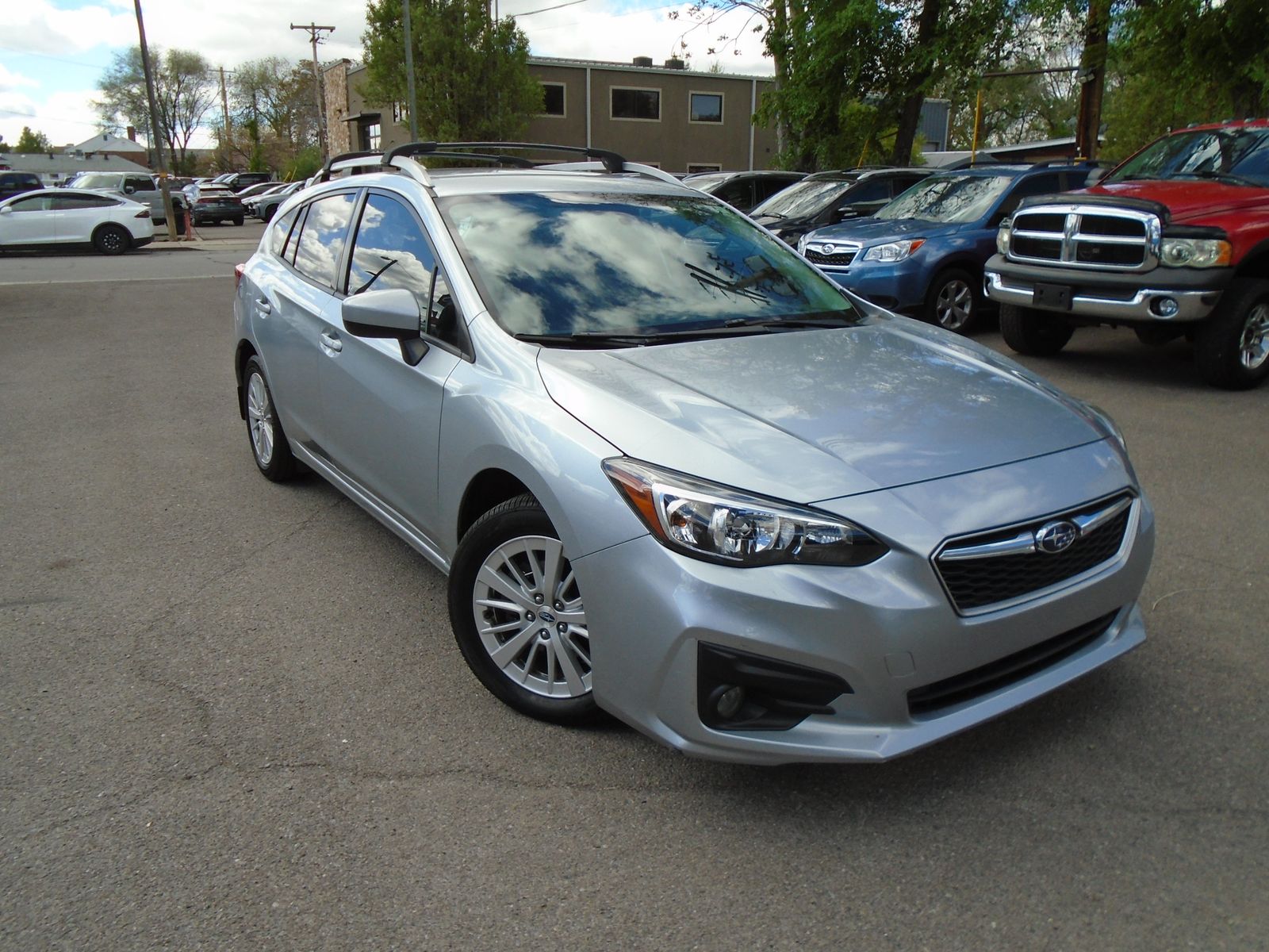 2017 SUBARU IMPREZA Premium