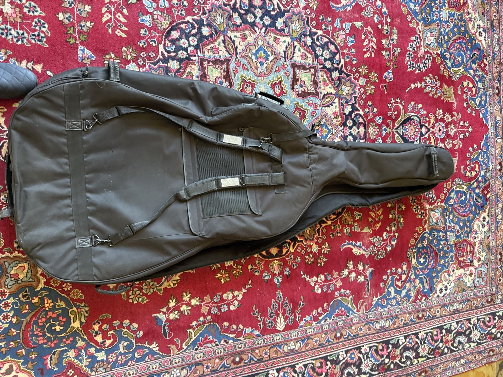 Main image 8