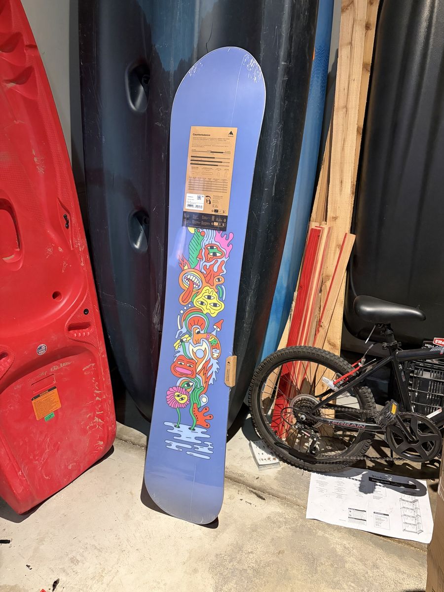 Burton Counterbalance Hallucinate 158 Snowboard - Brand New