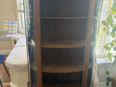 Beautiful antique curio and perfect condition from