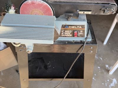 Delta 4 Inch Belt & 6 Inch Disc Sander with Metal Stand