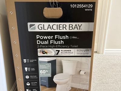 Toilet brand new