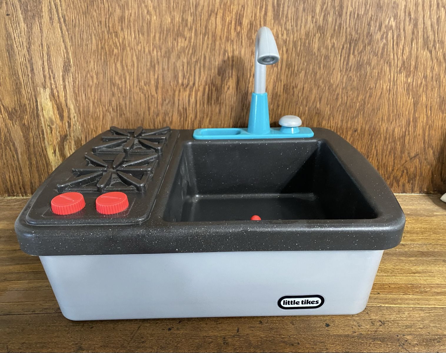 Little Tikes Sink & Stove  2 in 1 Combo  Kids Play Kitchen