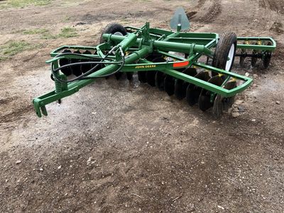 John Deere 10ft Tandem Tillage Disc