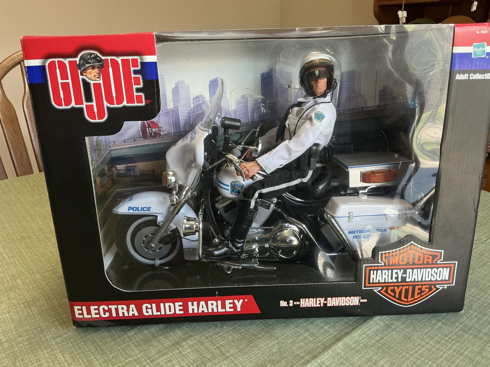 GI Joe Harley-Davidson Electra Glide Police Motorcycle Action Figure Set (2001)