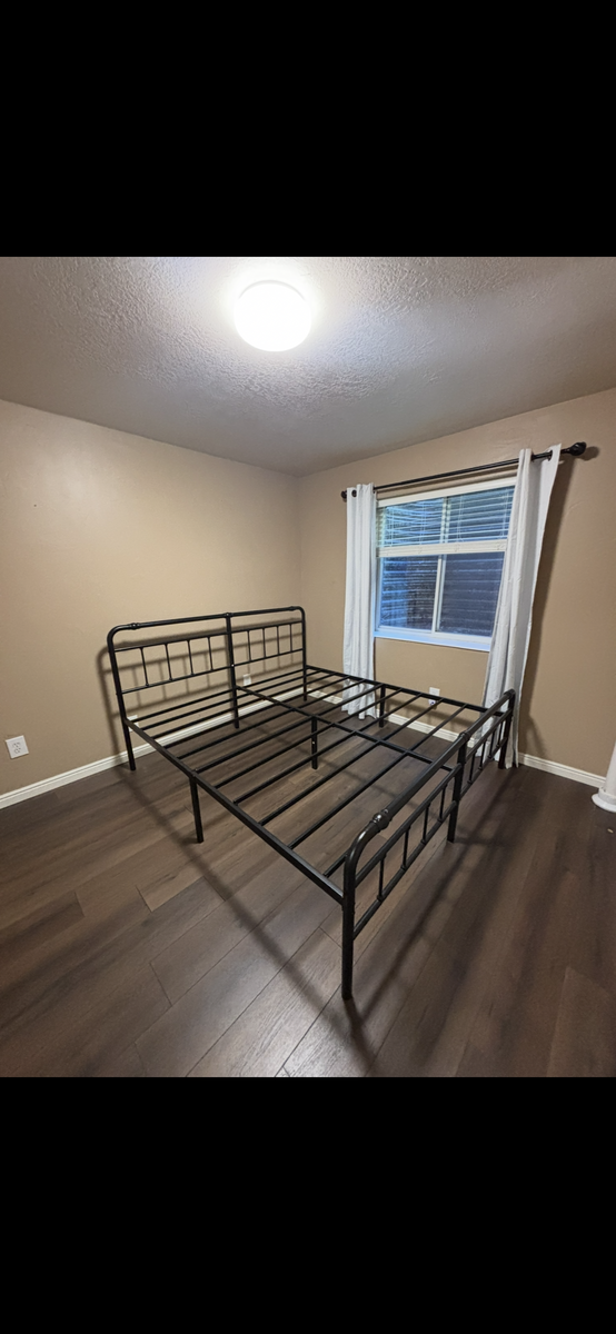 California King Metal Bed Frame