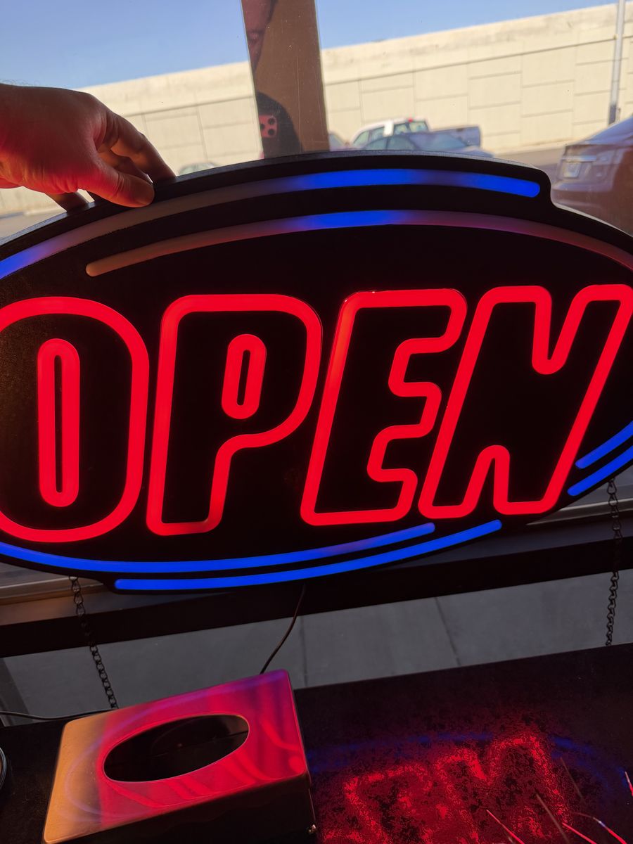 Flashing Falon open Sign