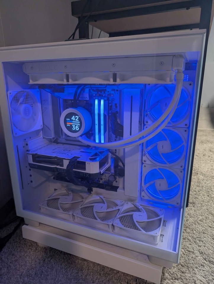 Custom White Gaming PC