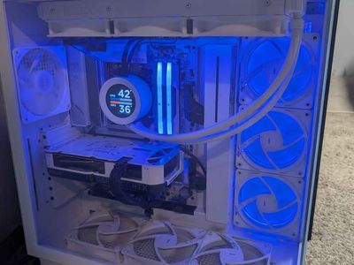 Custom White Gaming PC