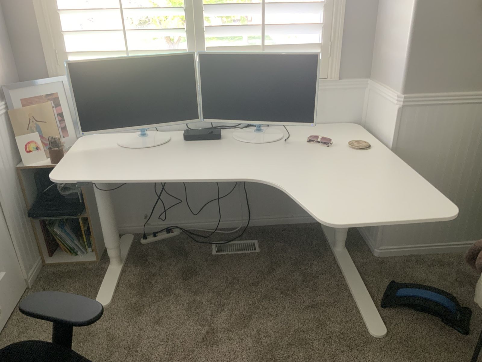 White Corner Desk Sit / Stand