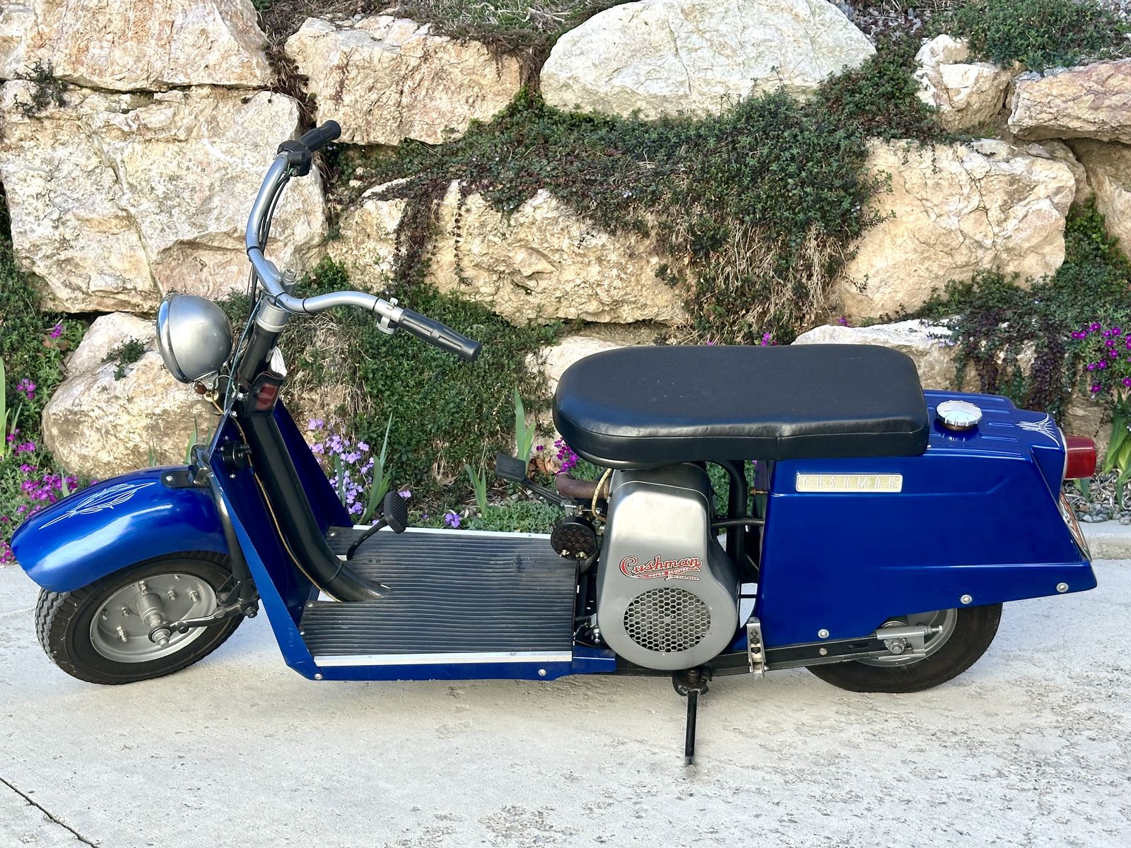 1960 CUSHMAN HIGHLANDER Model 721