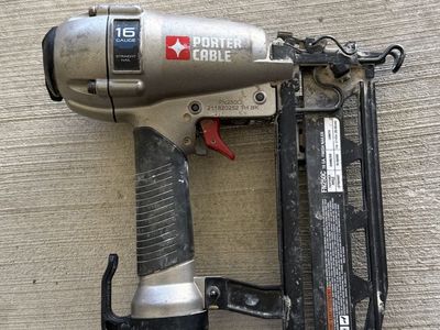 Porter Cable 16 gauge Pneumatic Gun