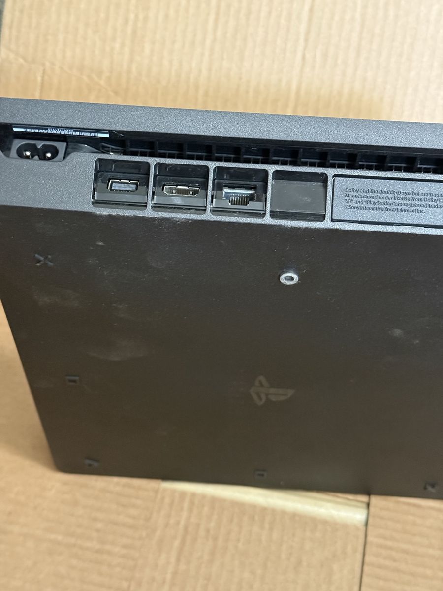 Main image 4