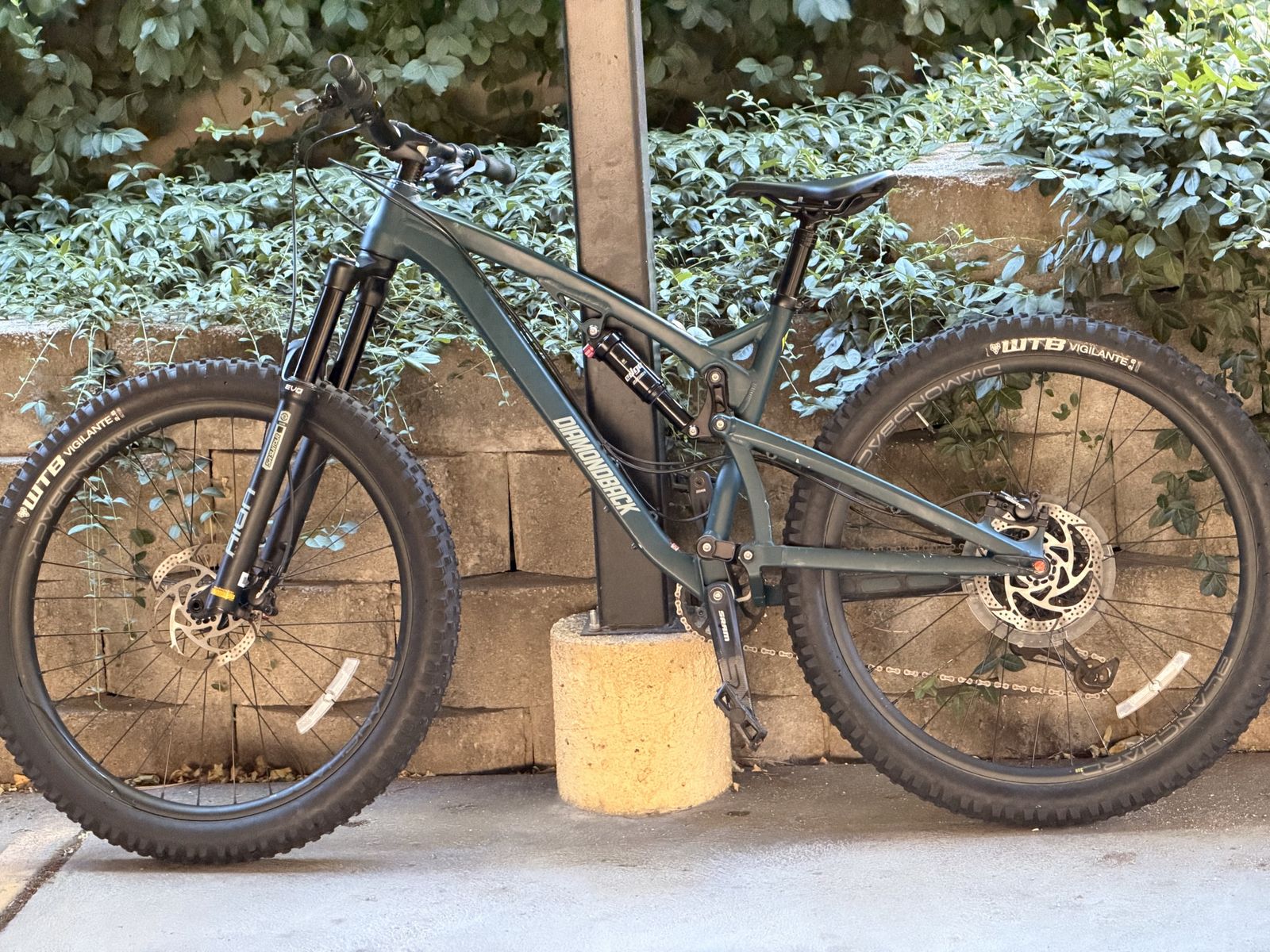 Diamondback Catch 27.5