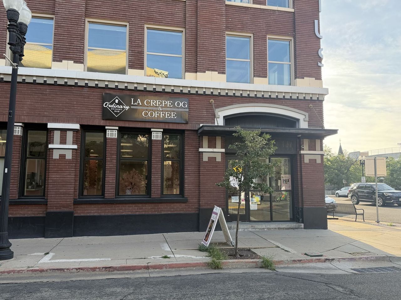 Main image 10