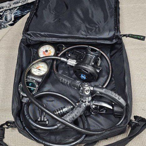 Scuba Pro MK 2 regulator with depth and pressure g