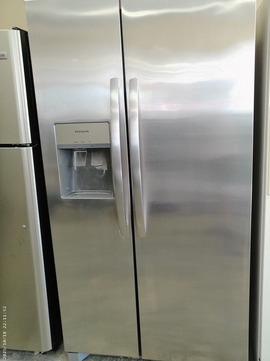Stainless Steel 25 cf Side by Side~Works Great~90 Day Guarantee