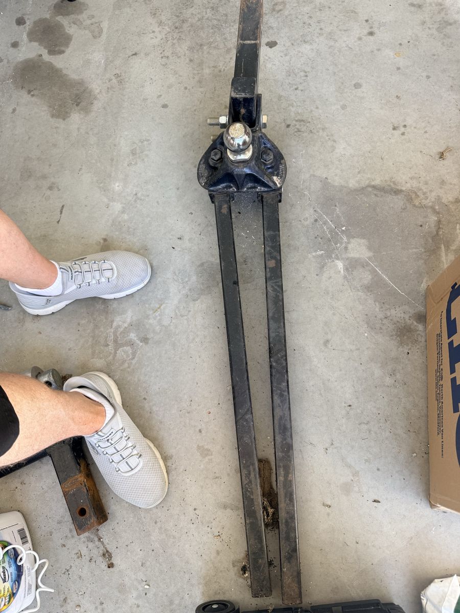 Equalizer hitch