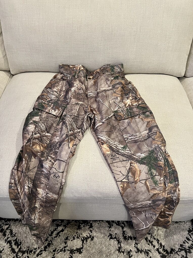 Cabelas Camo Pants