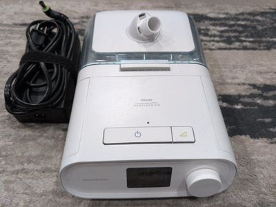Philips Respironics DreamStation Auto BiPAP w/ Humidifier DSX700H11 Machine with Humidifier & Power Supply - Used