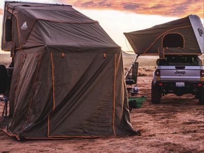 TuffStuff Alpha 2 RTT with Annex and Awning