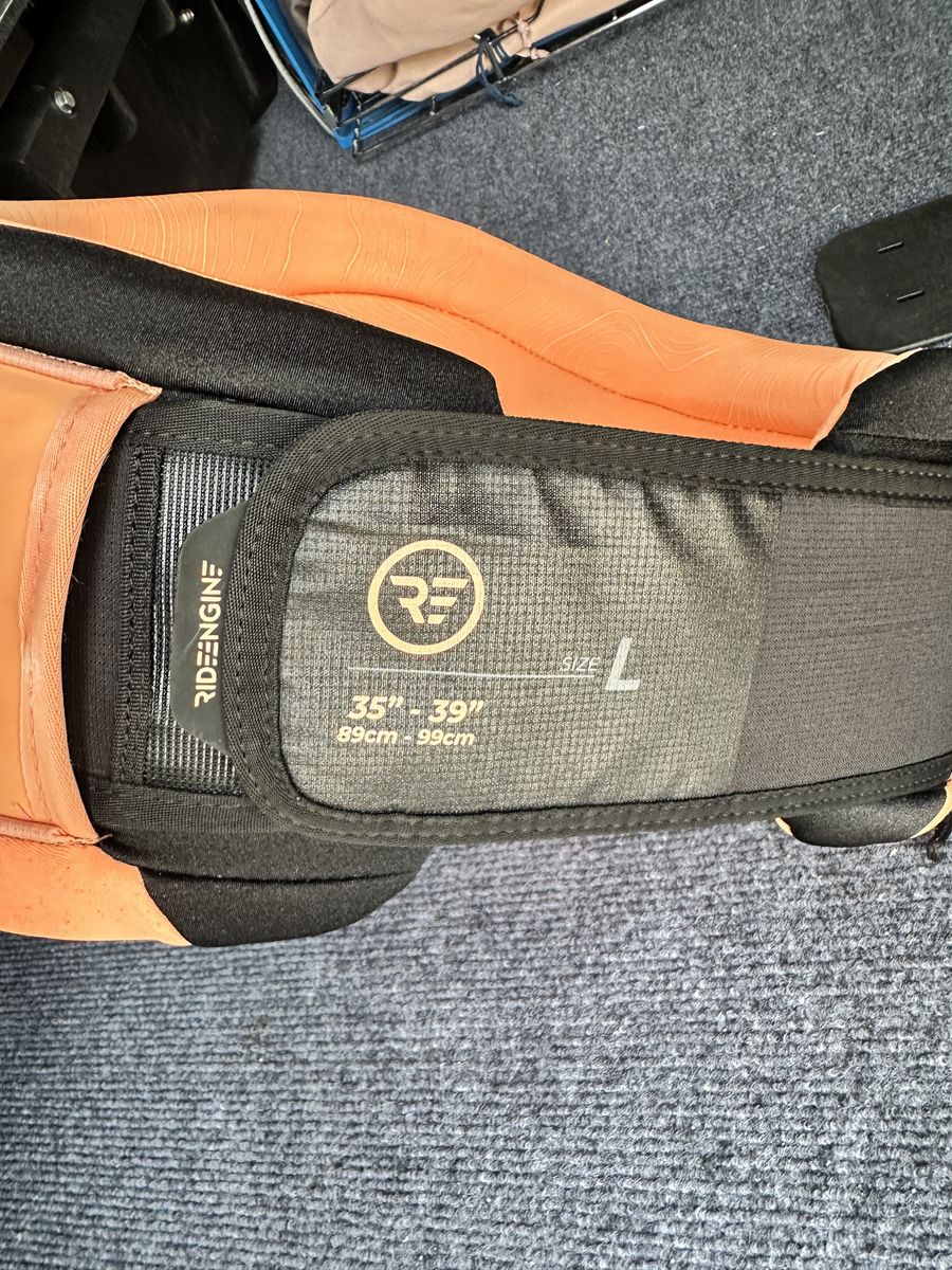 Main image 3
