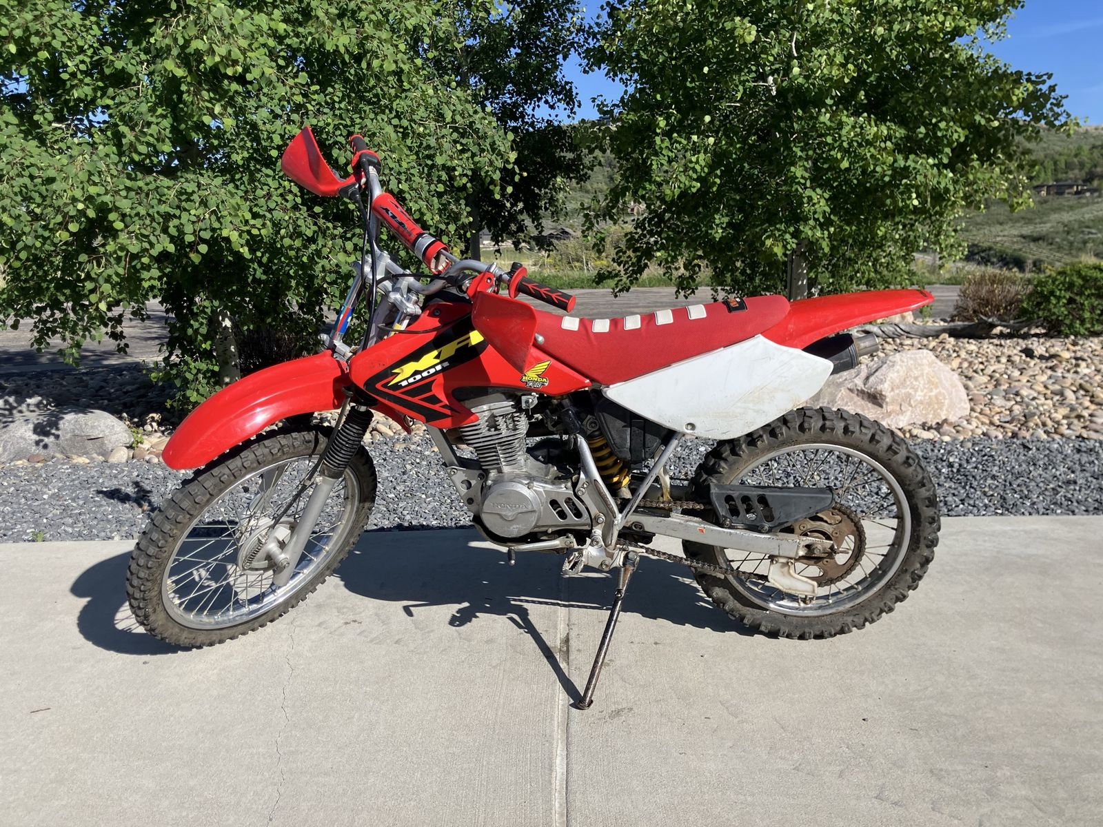 2002 Honda XR100R Dirt Bike - Red - Well-Maintained & Ready for Trails
