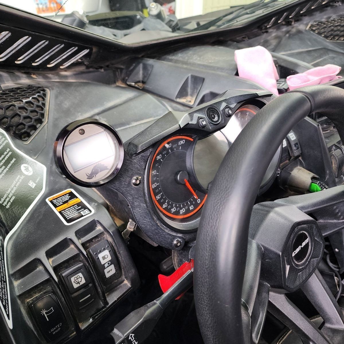 Main image 6