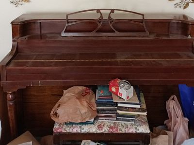 Free piano and bench