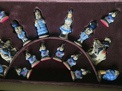 Studio Anne Carlton Alice in Wonderland Chess Set Full Color Hand Painted $375 O.B.O