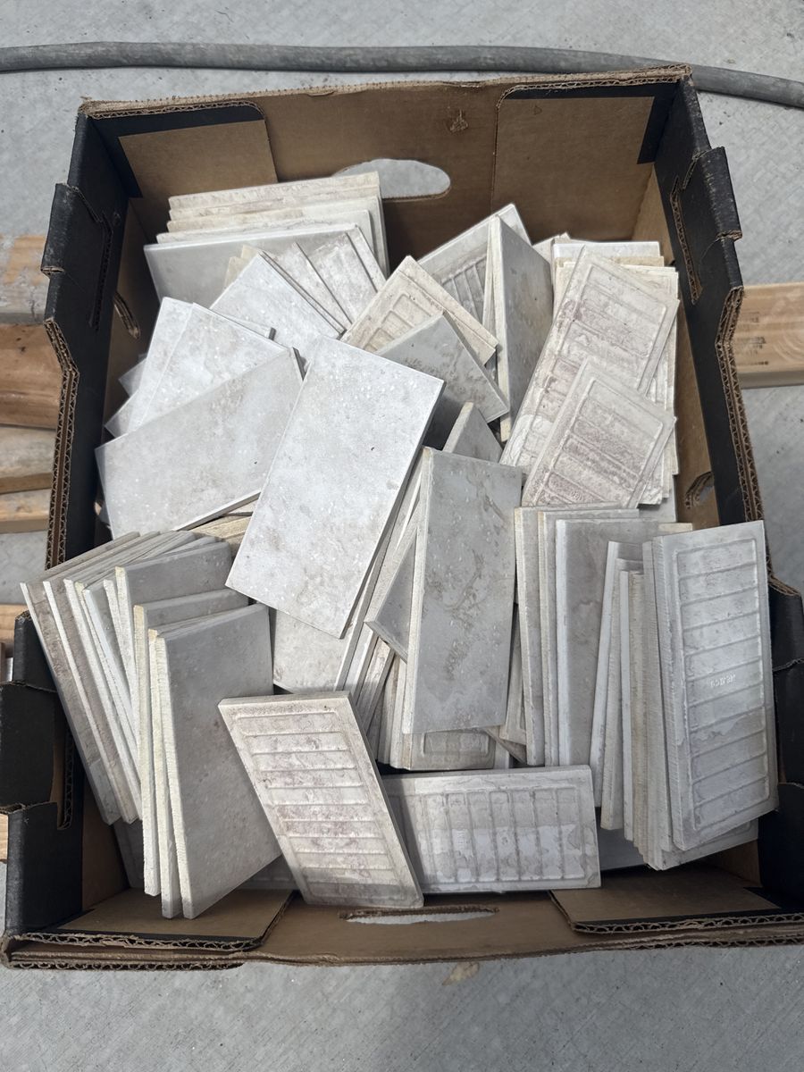 New Beige/Grey Ceramic Tiles