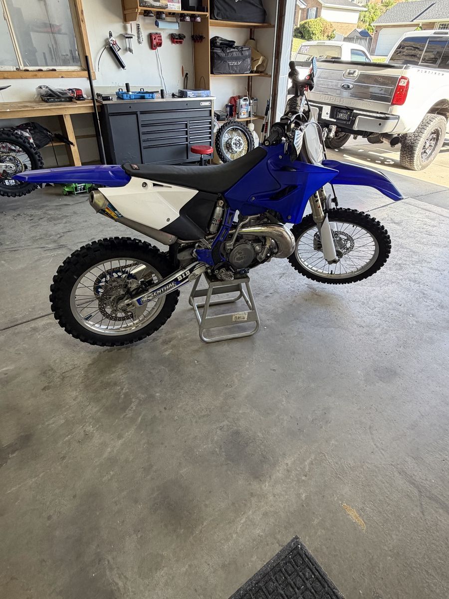 2005 Yz300