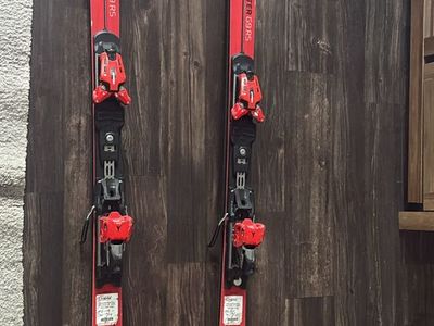 Atomic Redster G9 RS Skis with Bindings - Used