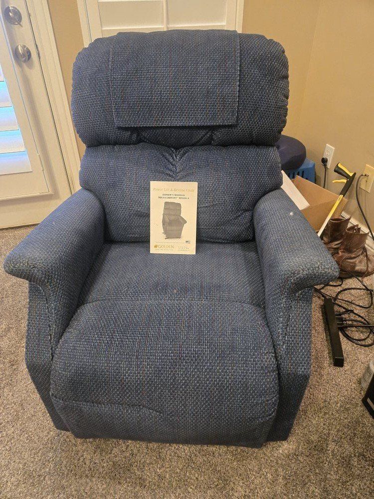Golden Lifting Recliner