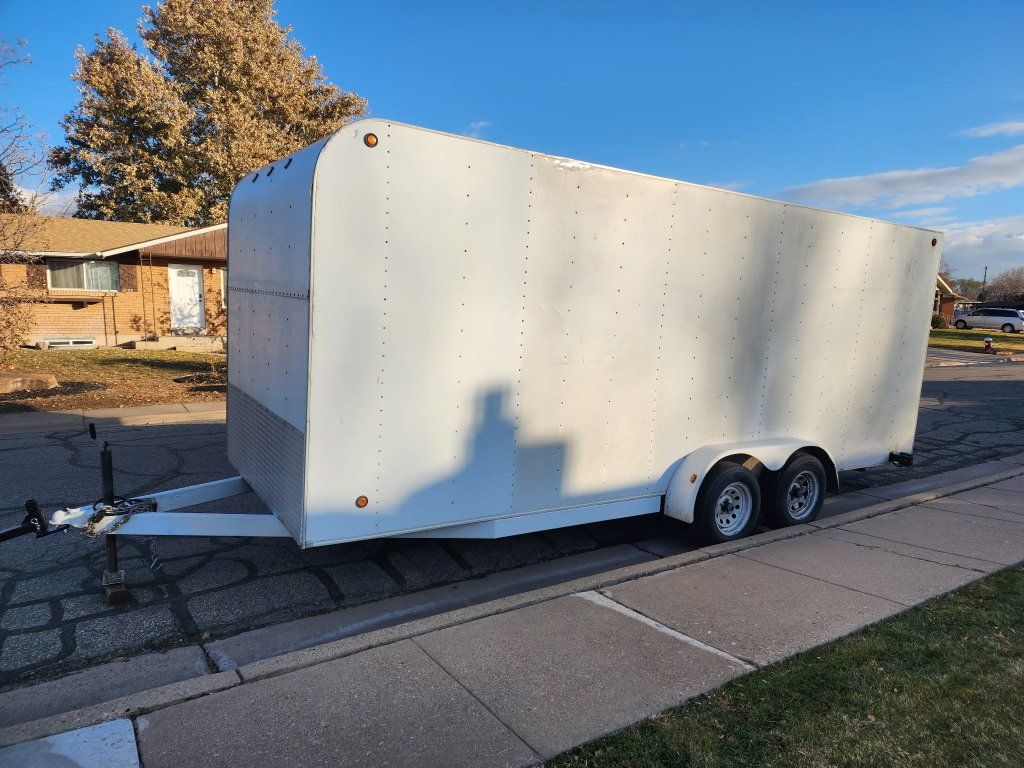 enclosed cargo trailer