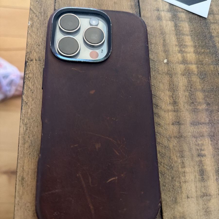 Apple iPhone IPhone 16 Pro - Unlocked - Good Condition, No Cracks, Fully Functional comes with genuine leather case.128GB,