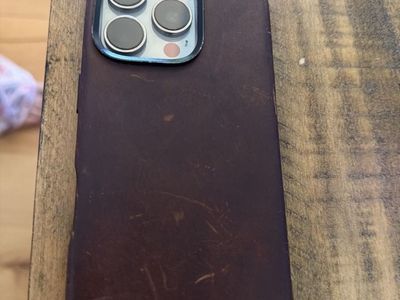 Apple iPhone IPhone 16 Pro - Unlocked - Good Condition, No Cracks, Fully Functional comes with genuine leather case.128GB,
