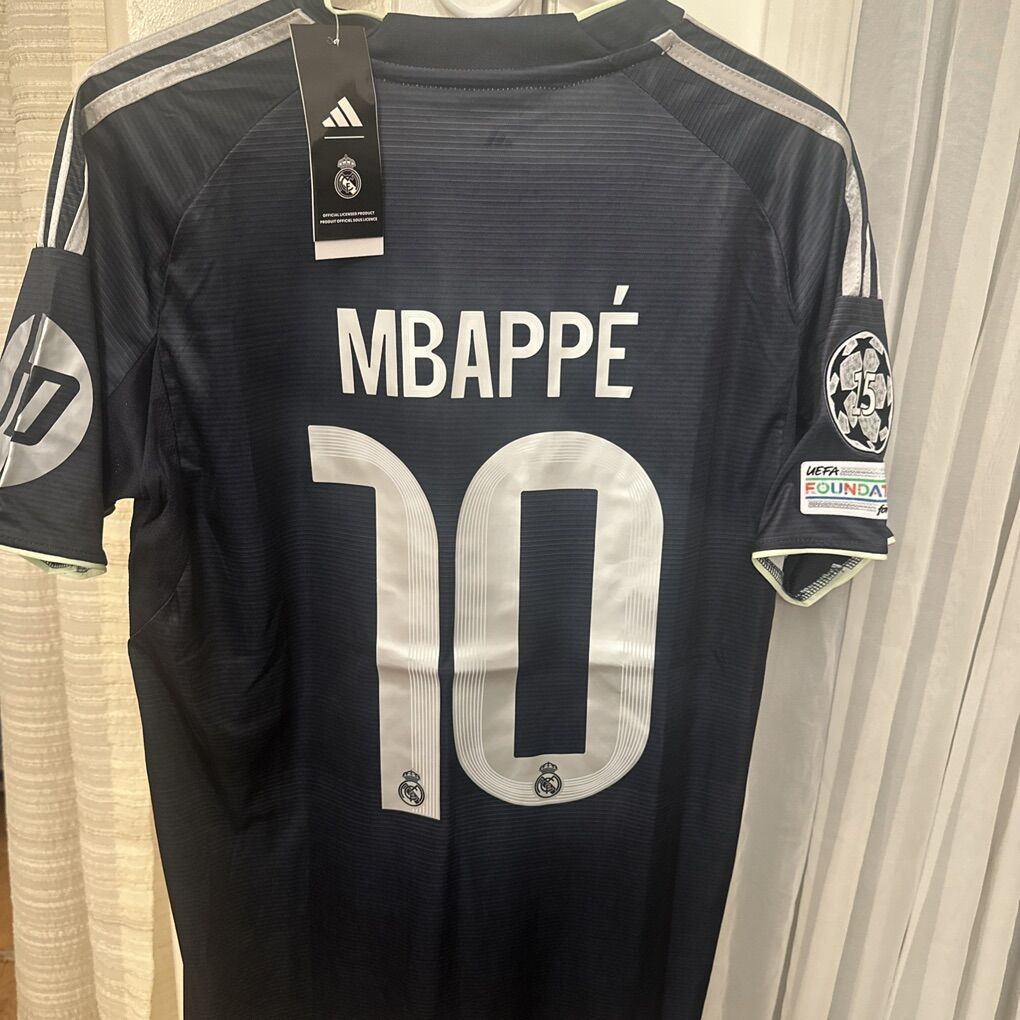 Real Madrid Away Soccer JerSey Size Small Mbappe10