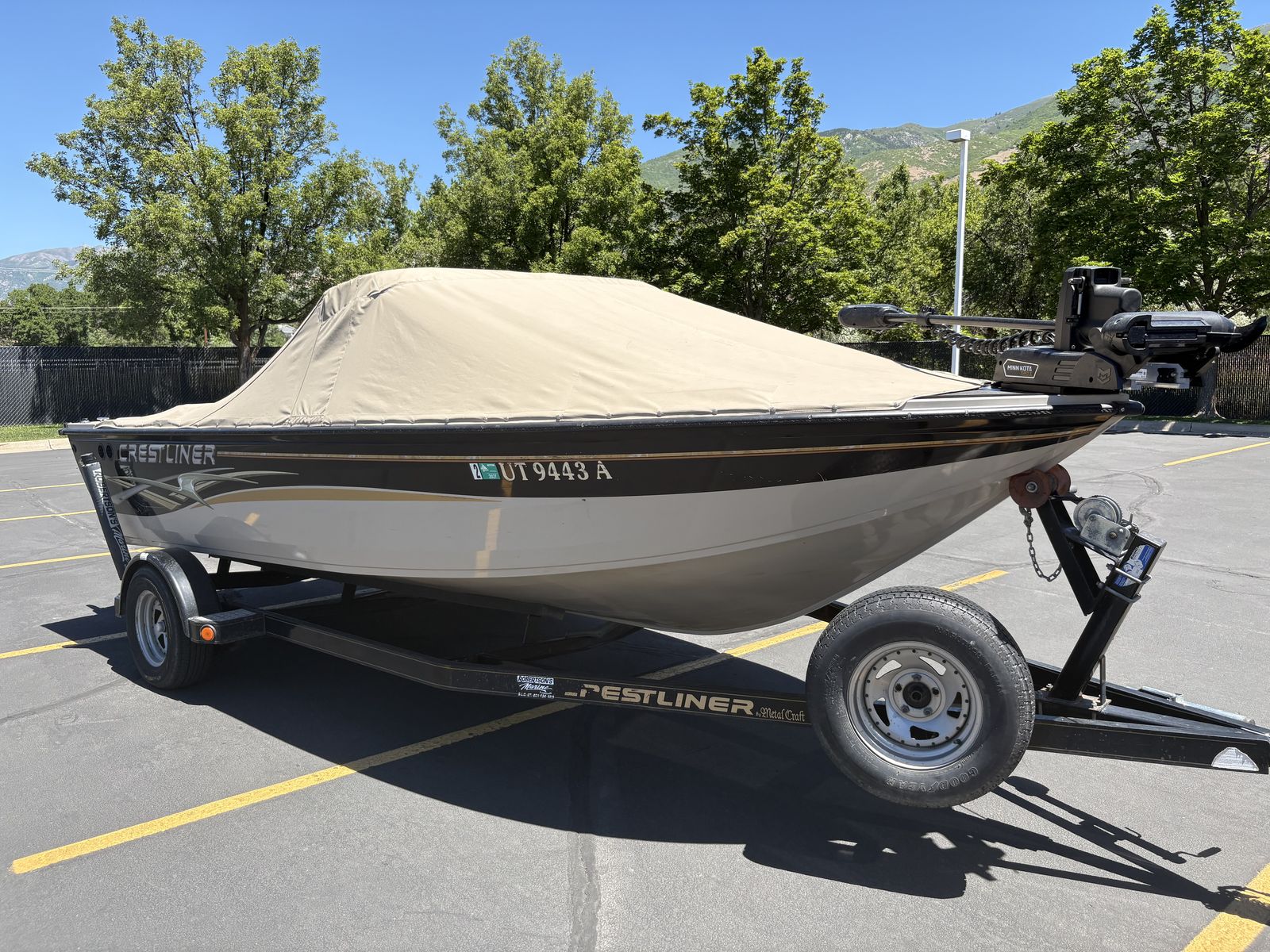 2003 CRESTLINER 1850 fish hawk
