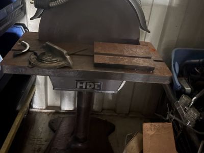 HDT Industrial Pedestal Disc Grinder – 220V 3 Phase