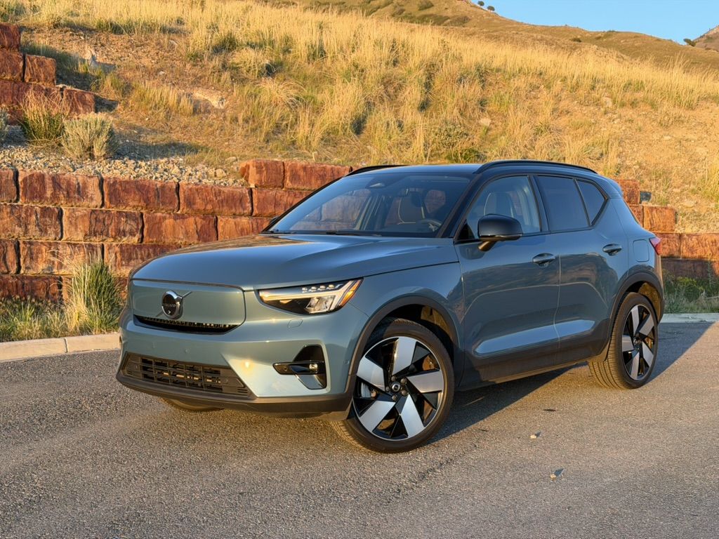 2023 Volvo XC40 Recharge Twin Plus