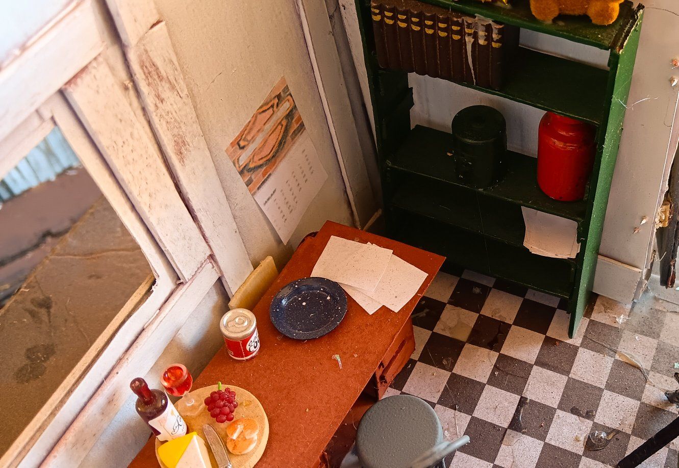 Main image 5