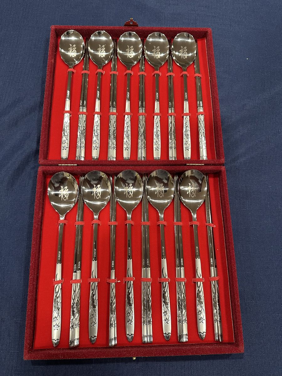 Korean Stainless Steel Spoon & Chopstick Set for 10 – New in Presentation Box